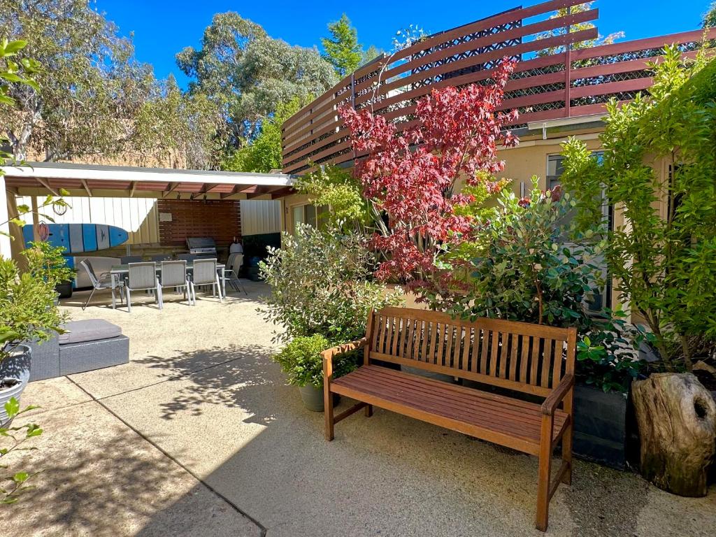 Full Circle Apartments photo 3