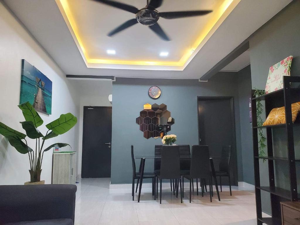 Casa Inderaloka Pantai Batu Buruk photo 1