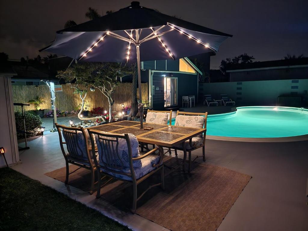 * - The Leucadia Beach Grotto - * An Encinitas Gem photo 1