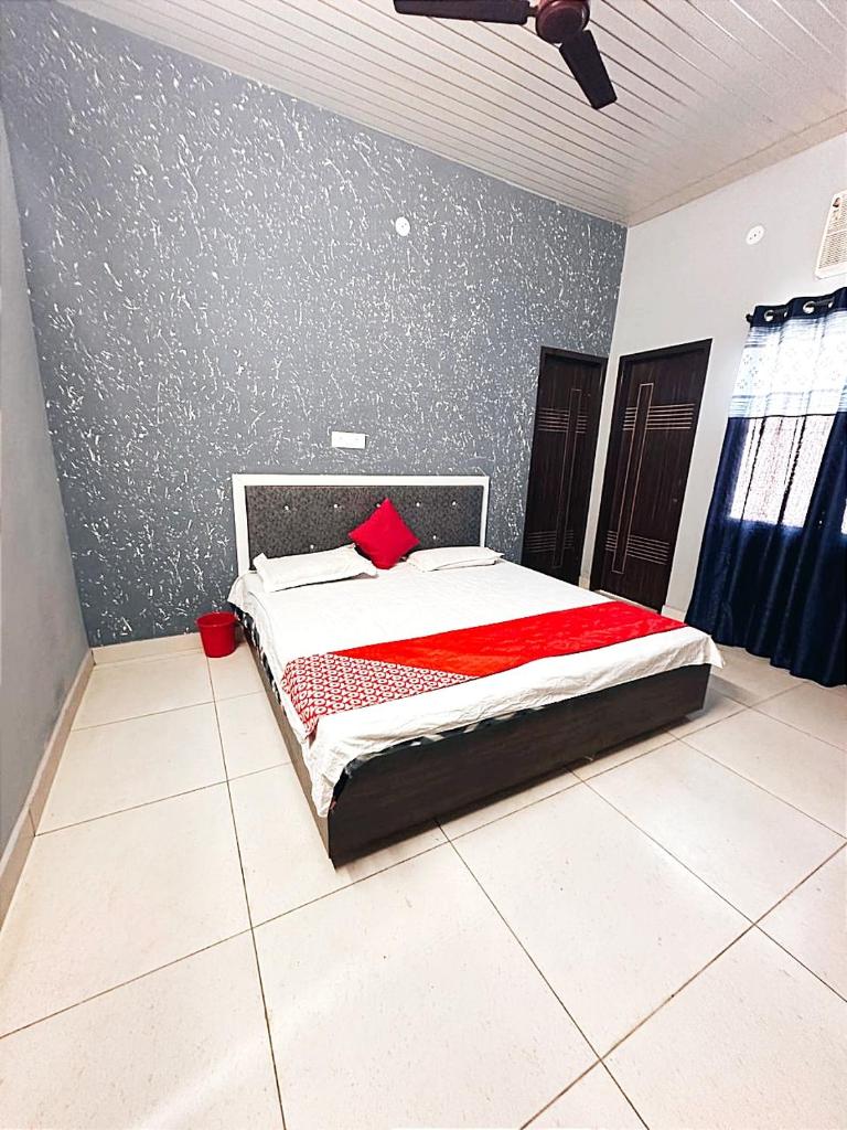 NANNU APARTMENT -- LPU Law Gate -- For Families, Students, Parents, Couples photo 2