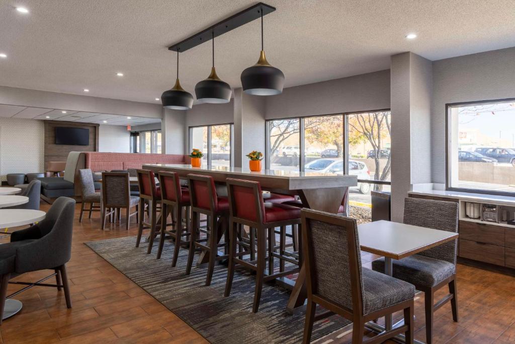 Hampton Inn Athens photo 3