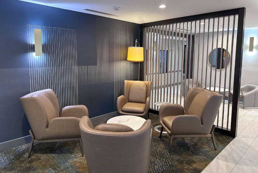 La Quinta by Wyndham South Bend photo 3
