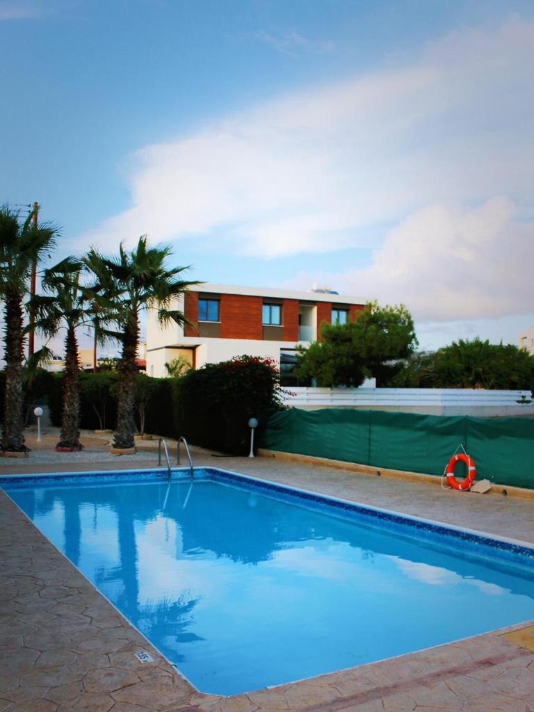 Chloraka- 2 bedrooms - Pool photo 3