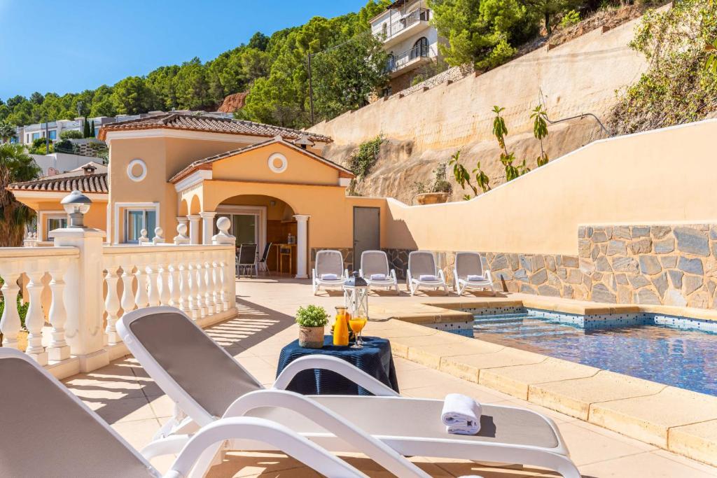 Villa Ros - PlusHolidays photo 2