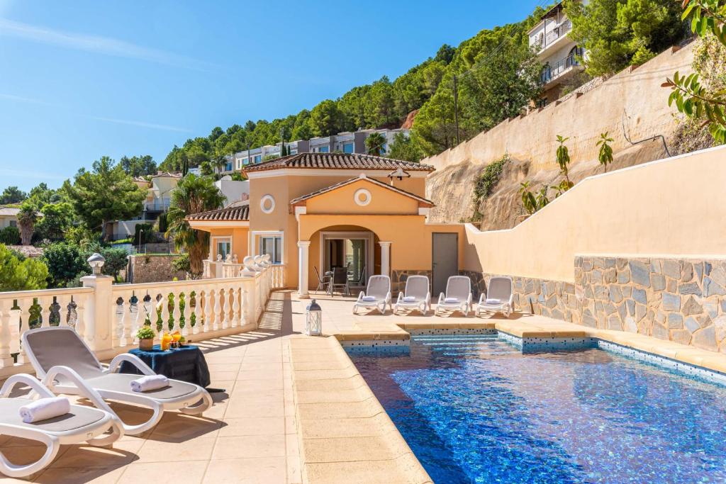 Villa Ros - PlusHolidays photo 1