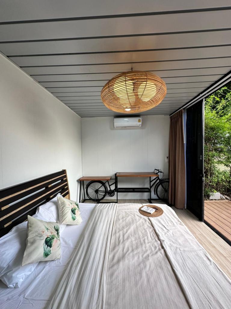 Puk's Palace Thailand photo 4