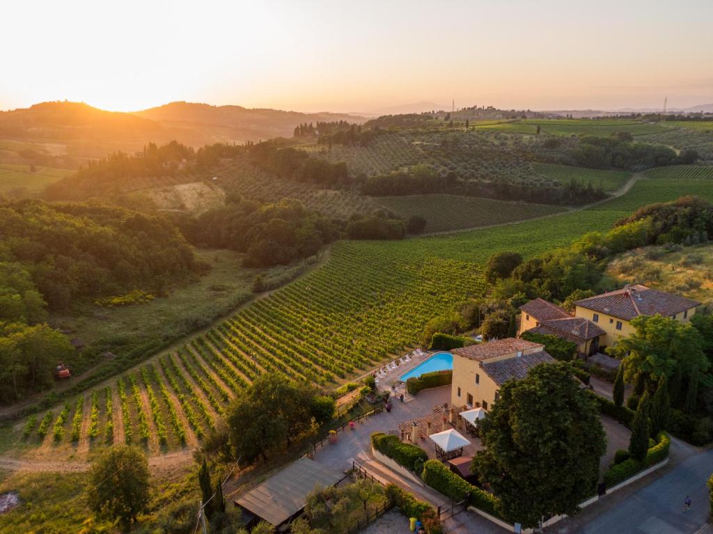 Podere Vergianoni con piscina e vista mozzafiato photo 1