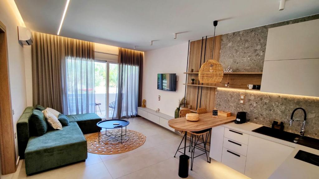 Aelia Apartments photo 1