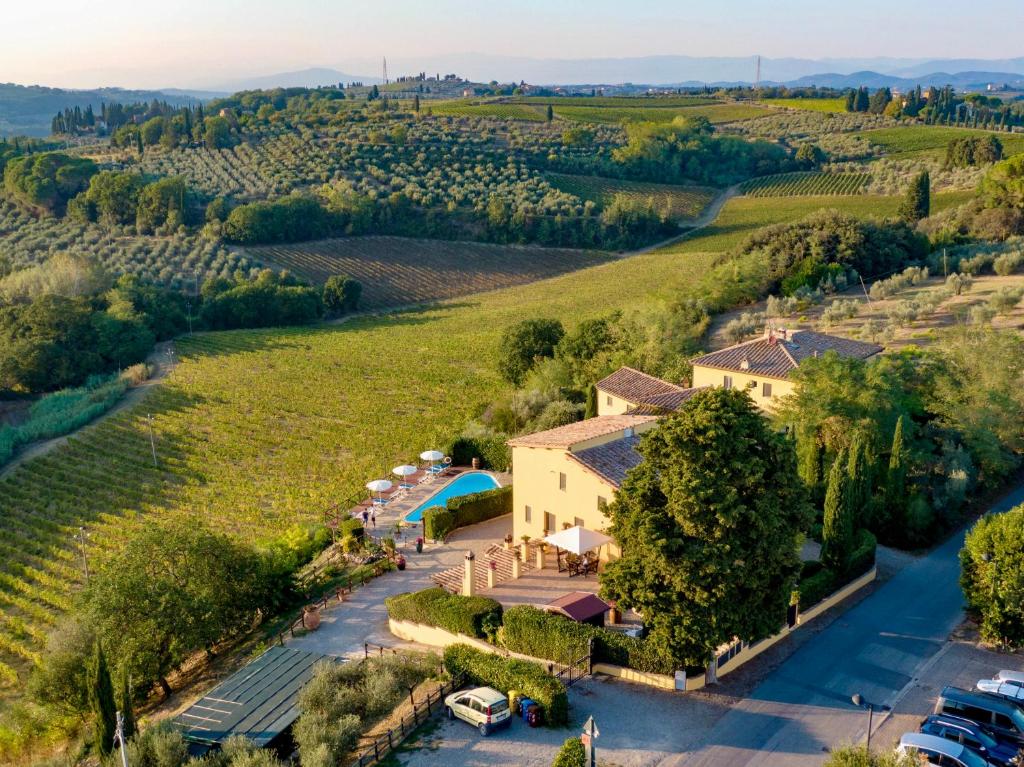 Podere Vergianoni immerso nelChianti con piscina photo 1