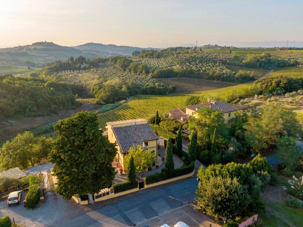 Podere Vergianoni immerso nelChianti con piscina photo 4