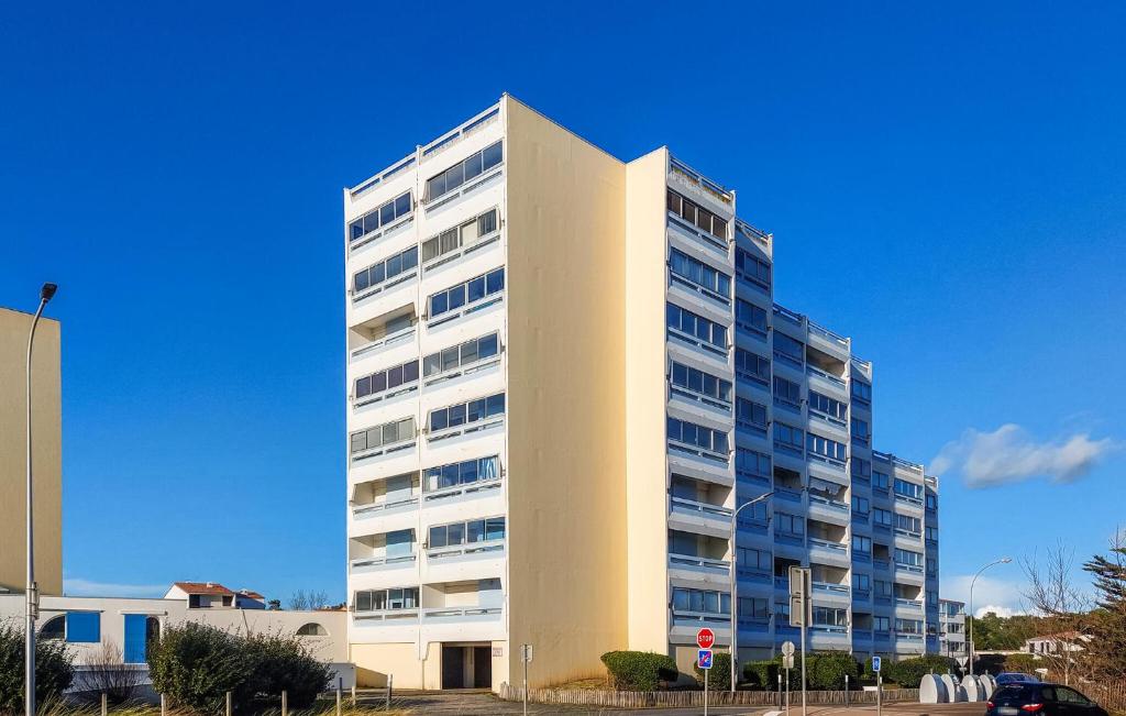 1 Bedroom Awesome Apartment In Saint-hilaire-de-riez