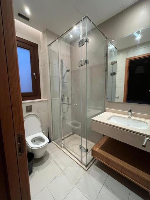 Luxurious 2 bedroom apartment photo 2