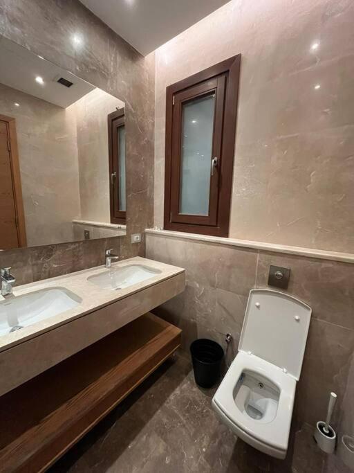 Luxurious 2 bedroom apartment photo 4