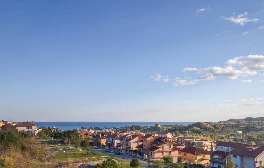 2 Bedroom Gorgeous Apartment In Badolato Marina photo 3