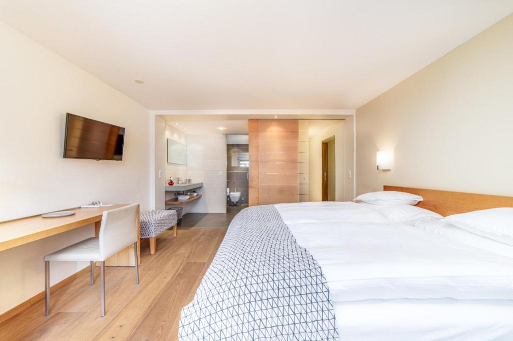 Hotel Allalin photo 1