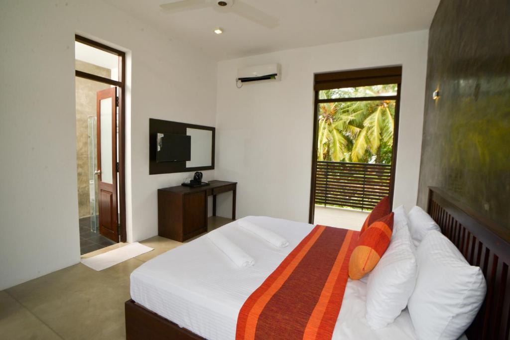 Трехместный (Классический трехместный номер), Olanro Negombo