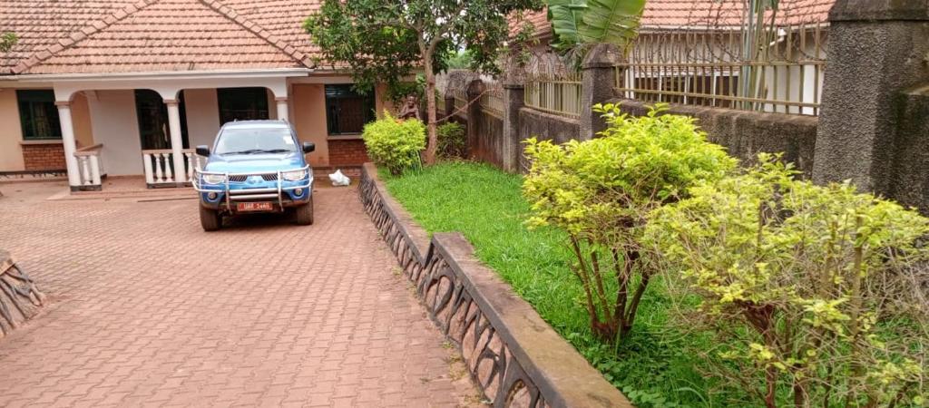 Akright ctity photo 3