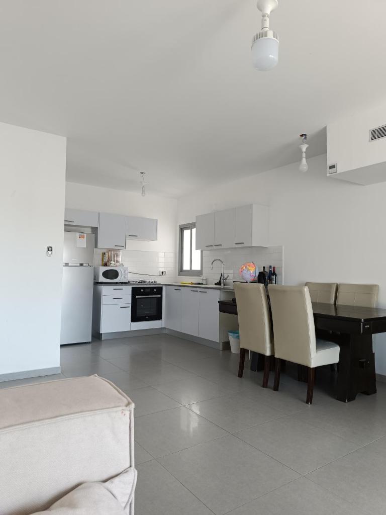 Lovely room at Benny's apartment