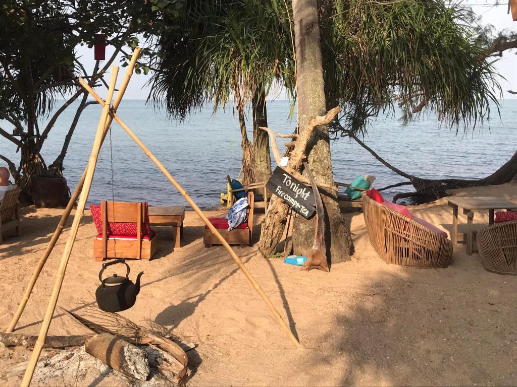Fat Rabbit Beach Resort photo 2