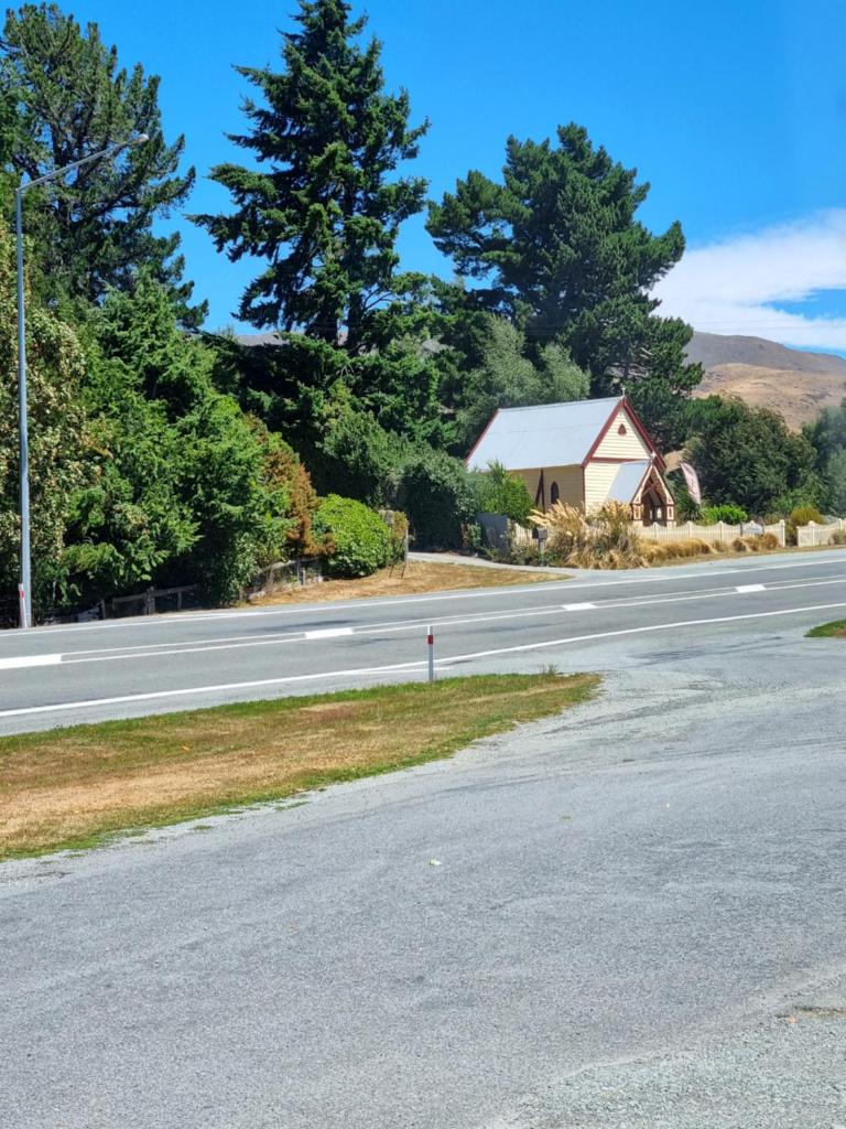 Burkes Pass Country Motels photo 3