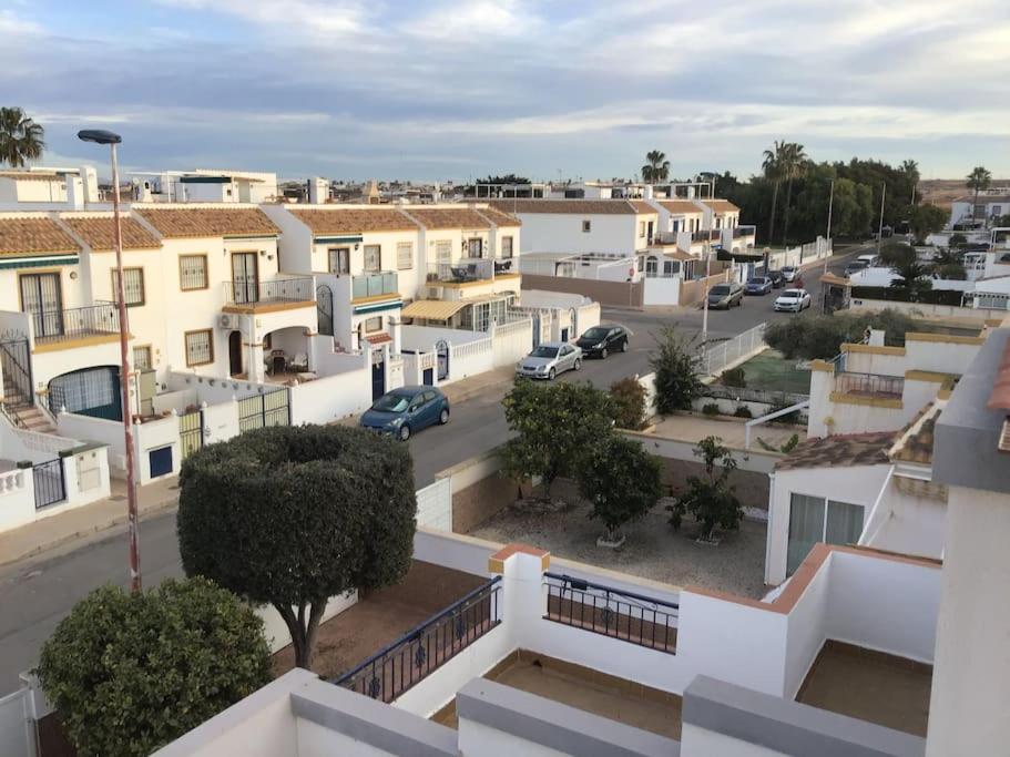 Maison avec piscine et grande terrasse à Torrevieja photo 3