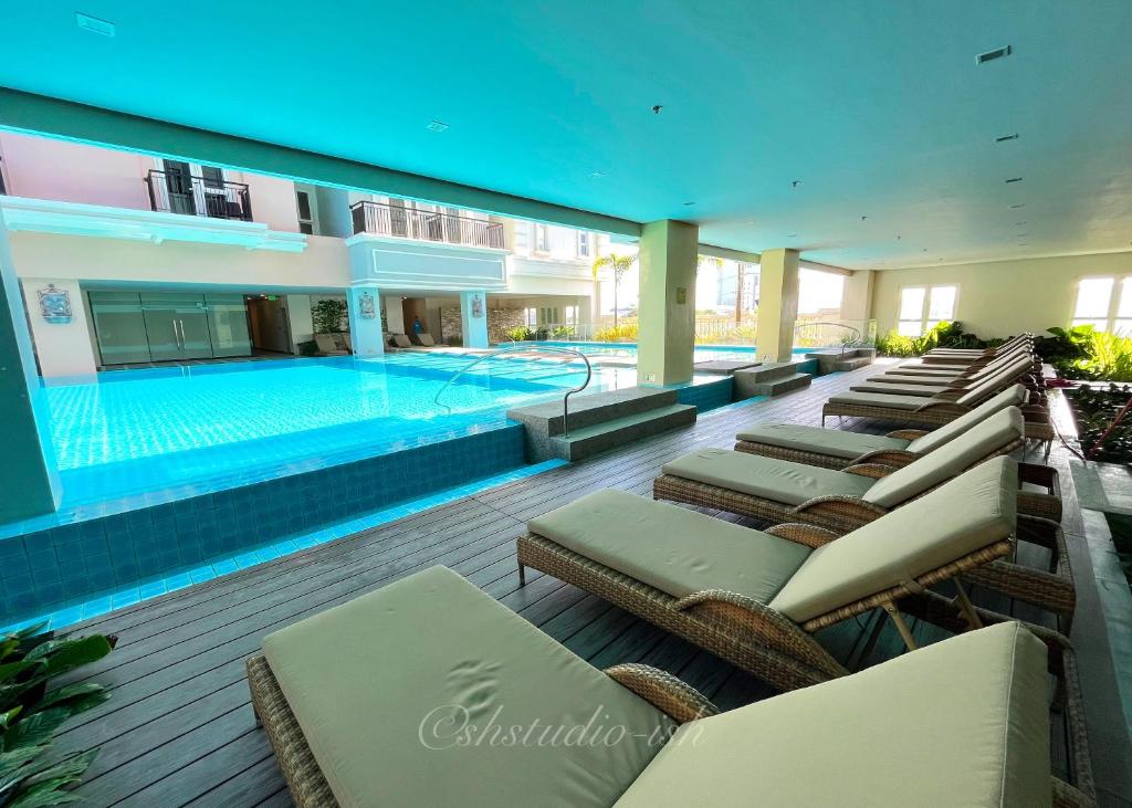 *New! Fully furnished Studio Unit with Amenities at Saint Honore Megaworld photo 1