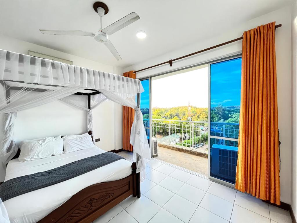 Beachfront Apartment photo 3