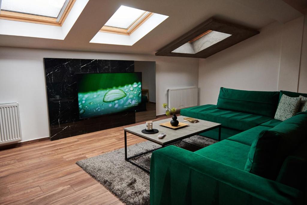 The Skyline Suite photo 2