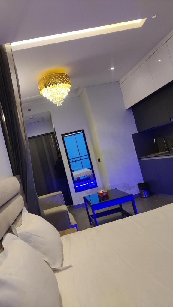 Sky view room photo 3