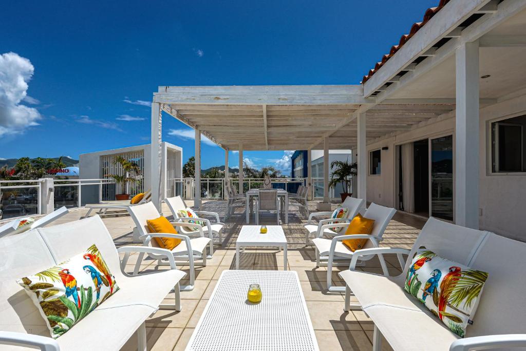 Azur Blue Ocean Retreat Penthouse photo 2