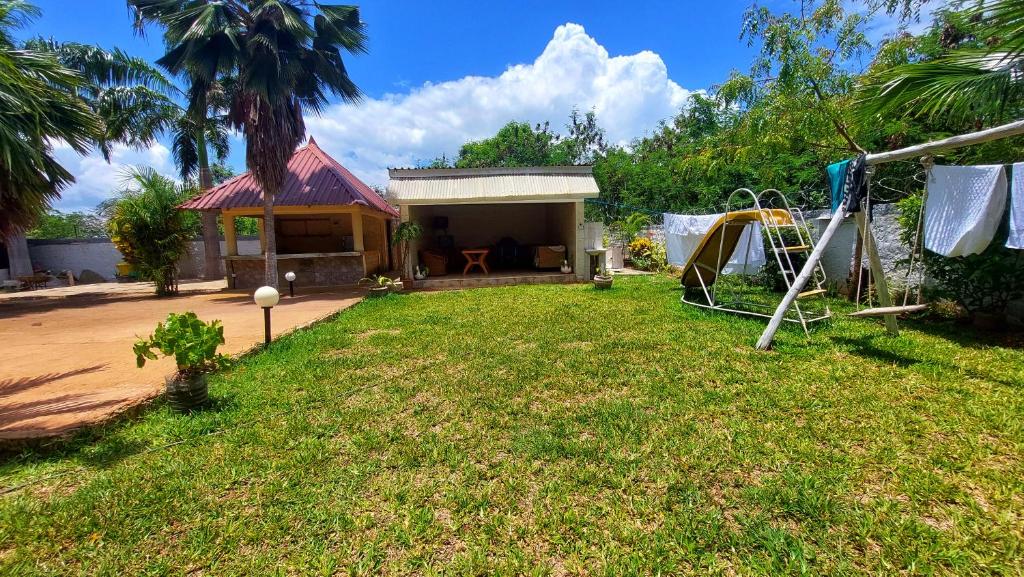 Diani Beach Bantu Studio with AC photo 4