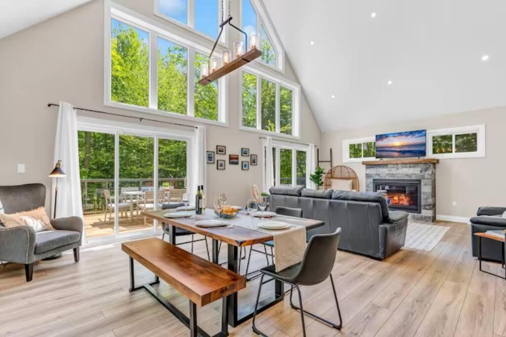 Lux Winter Getaway with Hot Tub, Sauna, EV charger