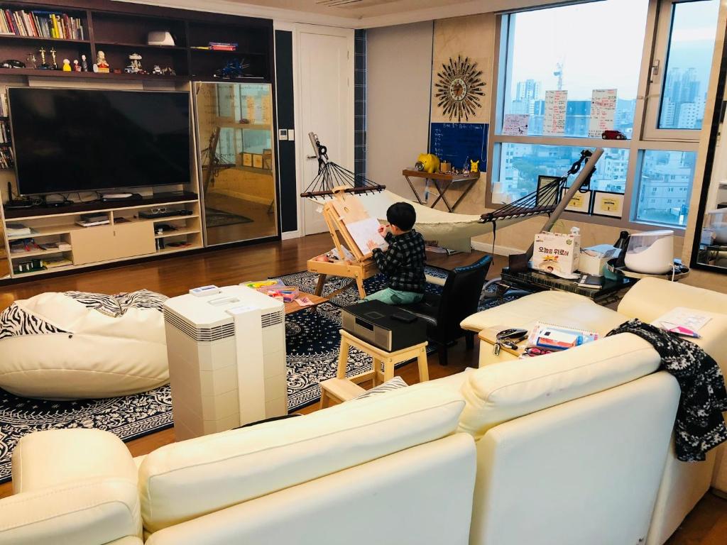 Zenith residence photo 3