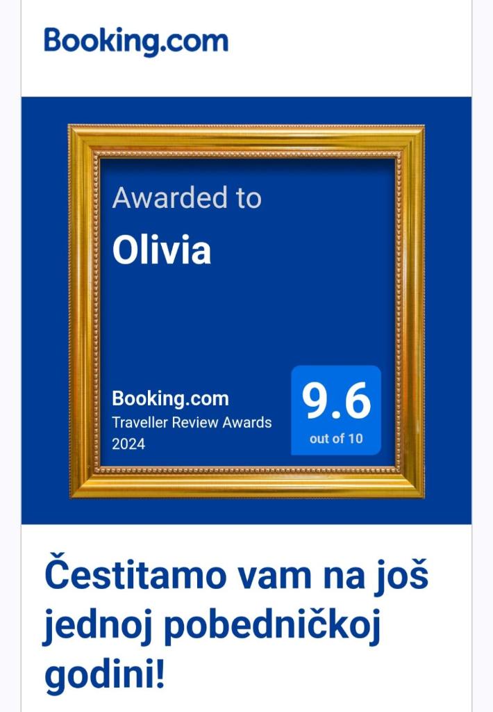 Olivia photo 1