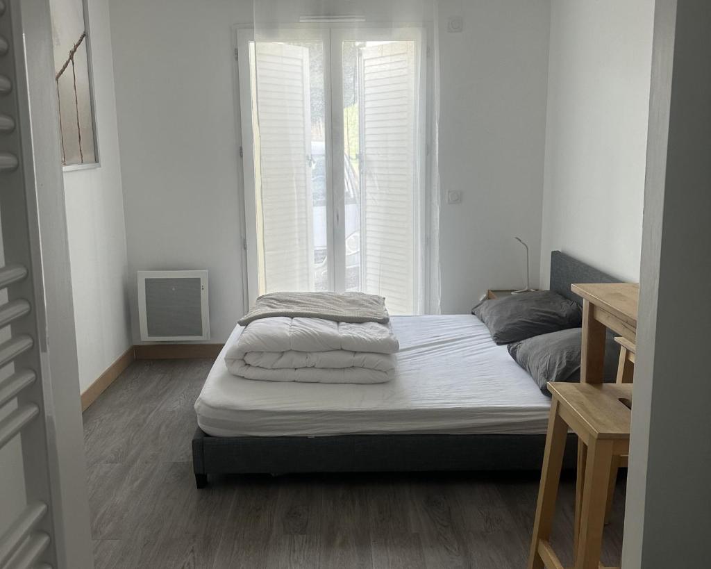 Room in Guest room - Home - Chambre independante a 10min Rer C et de Dourdan photo 1