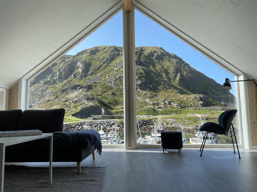 High standard Lodge Ballstad photo 1