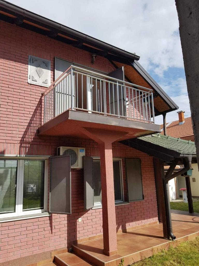 Apartmani Tina - Srebrno jezero photo 2