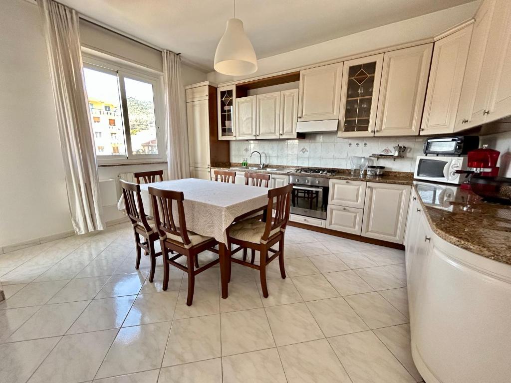 LMHouse photo 4