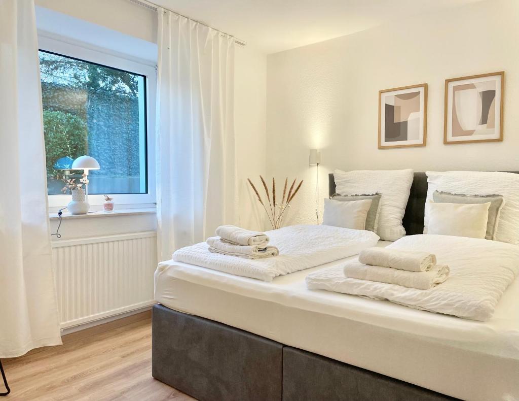 Stadt-Oase - kostenlos Parken, ruhig, Kliniken, GOP, Bali-therme, Boxspringbett photo 1