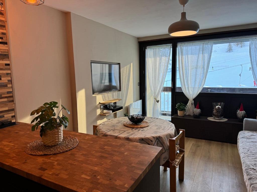 Studio Les Chalmettes 4 Personnes au pied des Pistes Wifi - Balcon - Parking photo 1