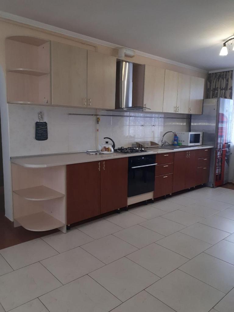 Апартаменти 100 кв.м на Шота Руставелі photo 2