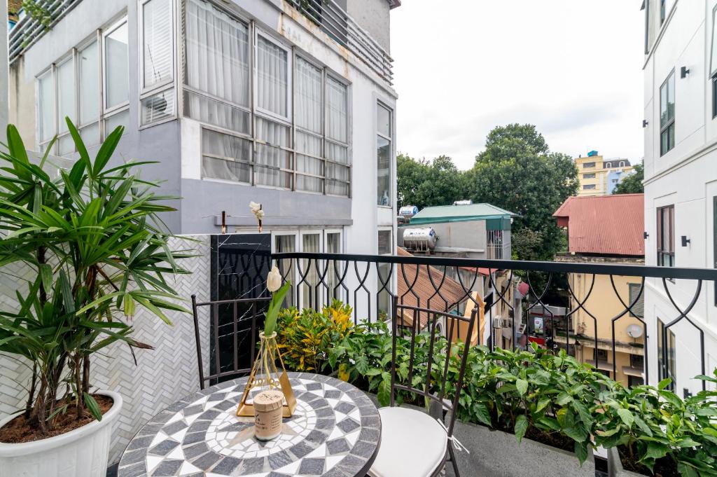 SaziHome Lý Nam Đế