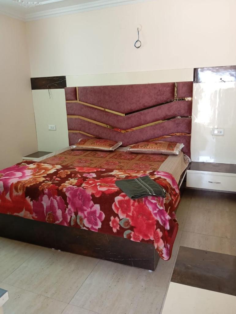 Hotel Subash inn