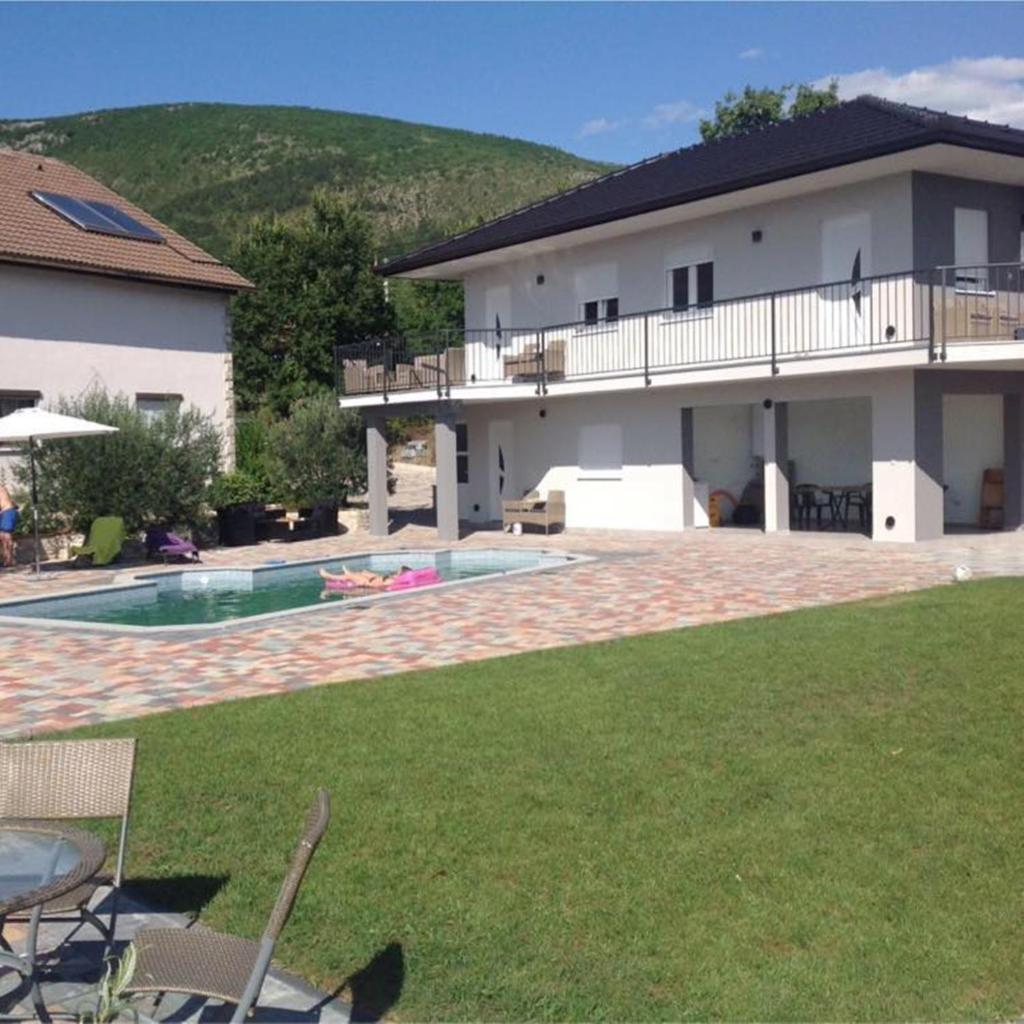 House Aronija with Swimming Pool photo 3