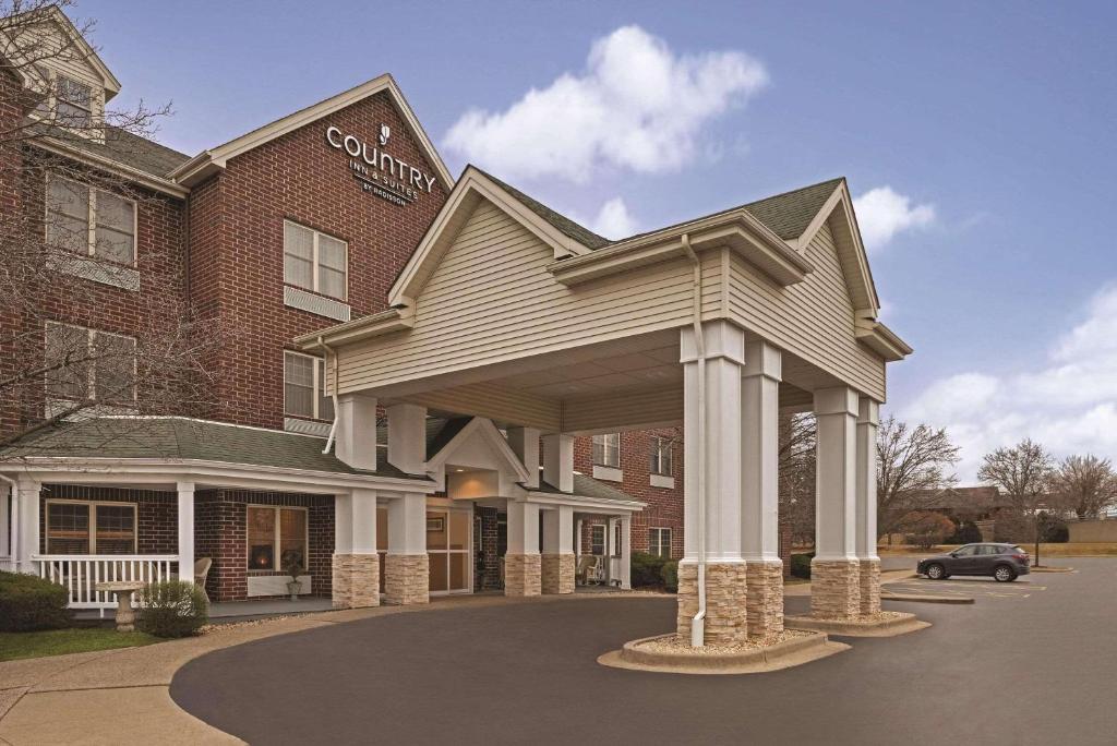 Country Inn & Suites by Radisson, Schaumburg, IL image