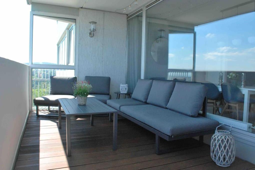 Skyline Appartement mit Pool and Netflix photo 1