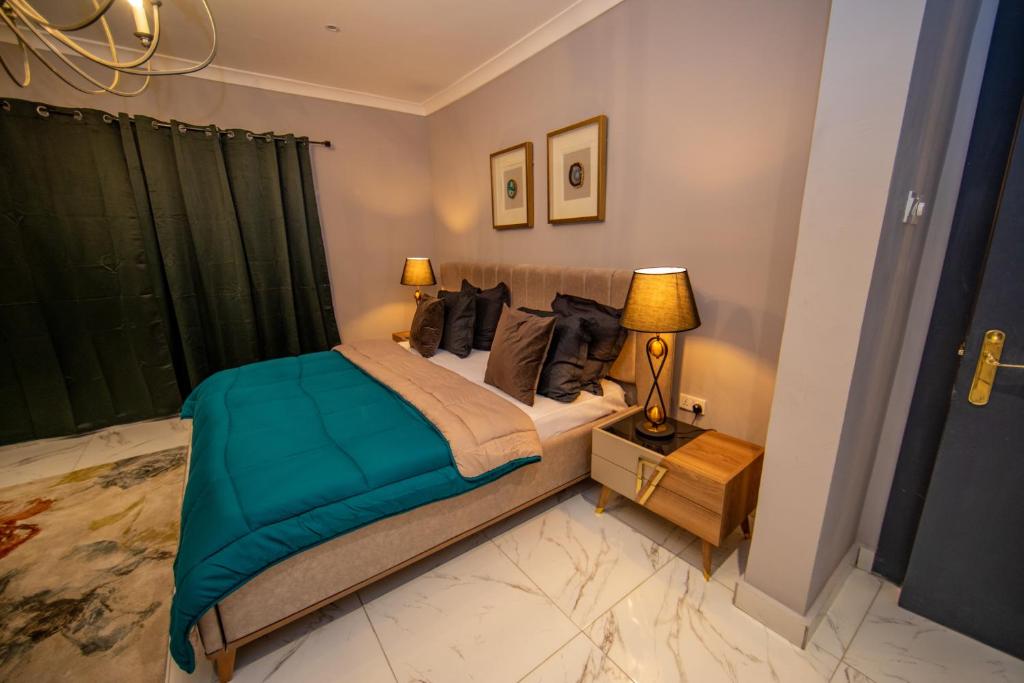 Magnificent 10 Bedroom Luxury Villa photo 1
