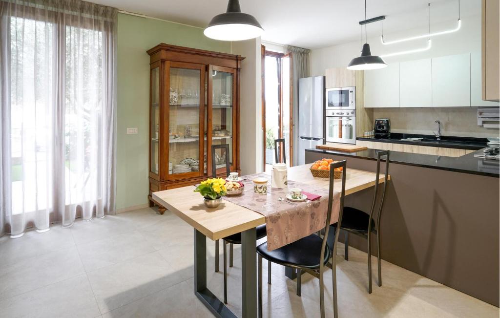 1 Bedroom Awesome Apartment In Alberoro photo 4