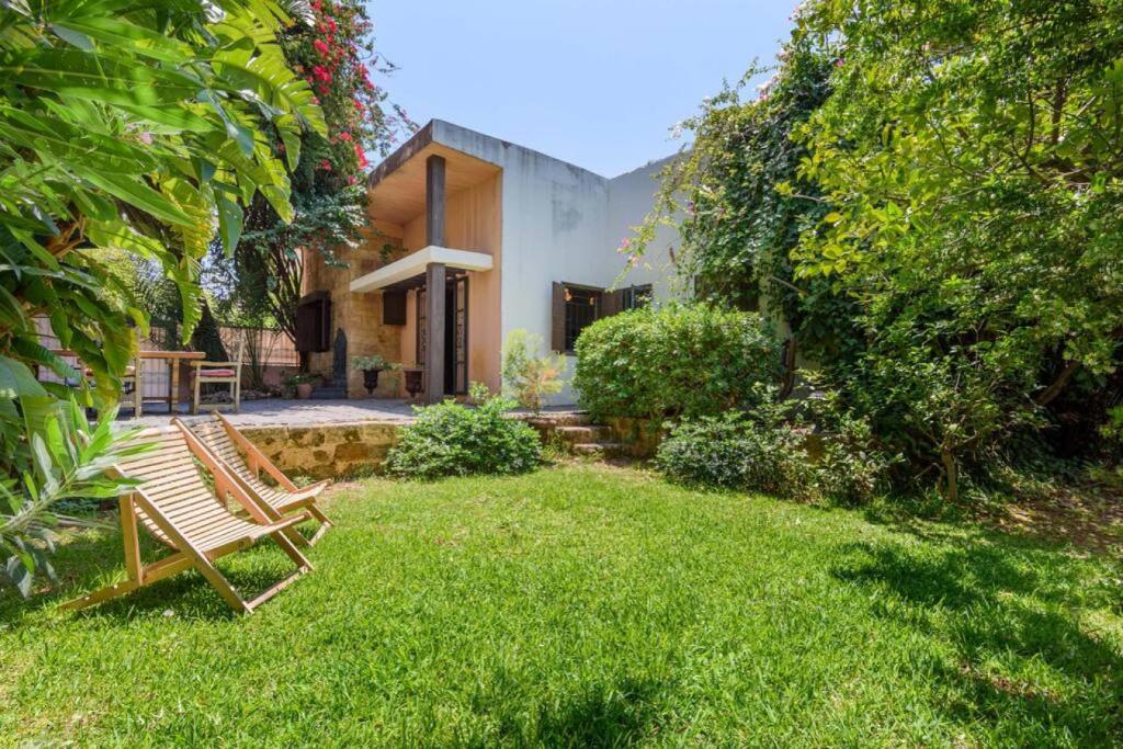 La Madrague 3 Bedroom Villa with Garden in Batroun photo 1