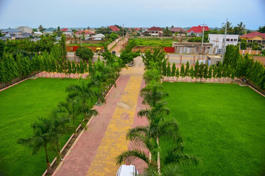 lake palace beach hotel photo 4